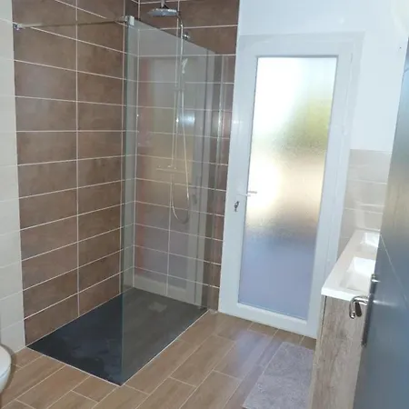 Les - Avec Privatif * וואלנסול