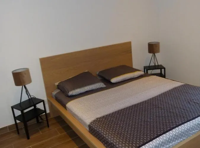 Les - Avec Privatif *